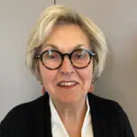 Portretfoto van Loes