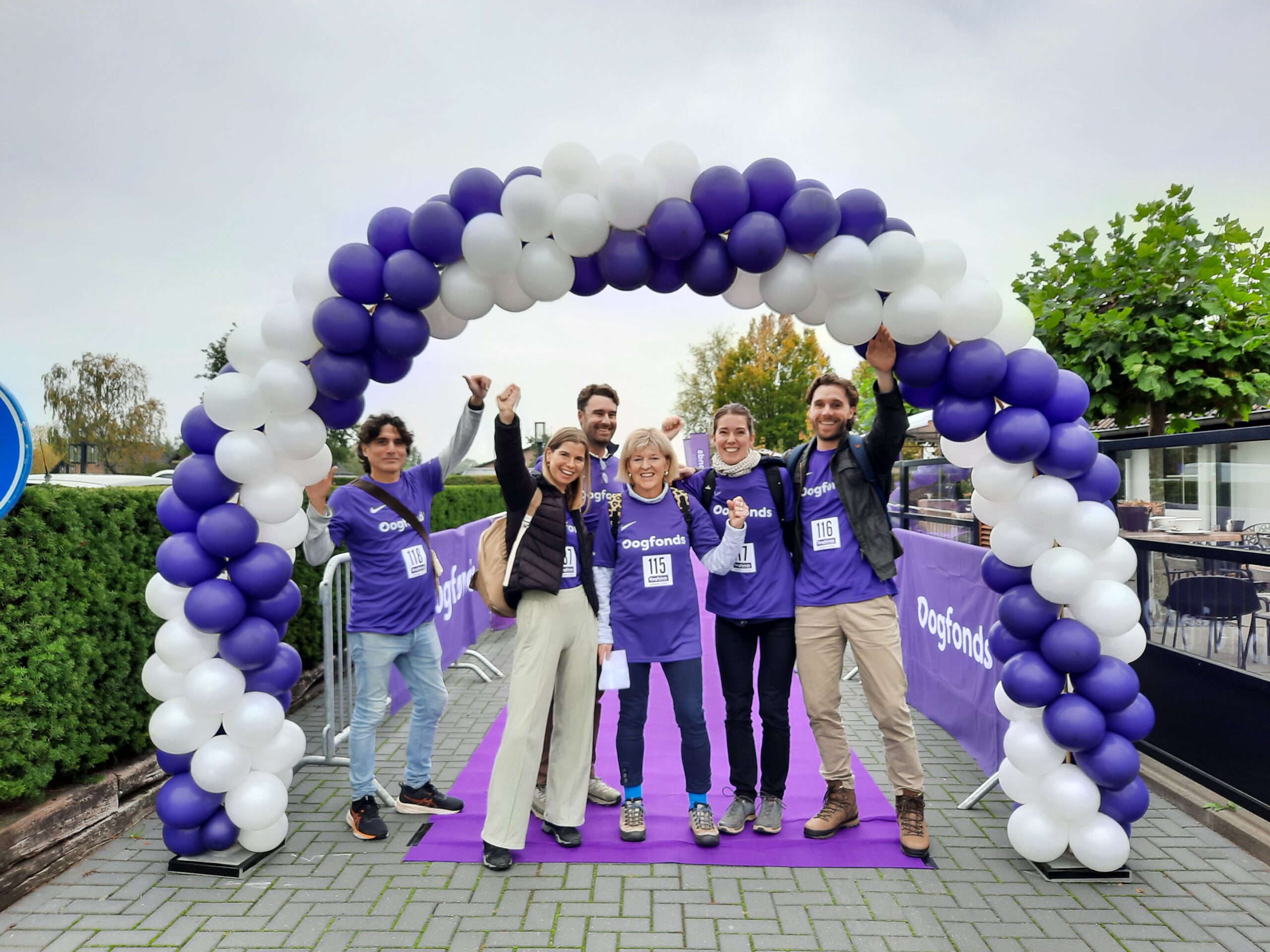 Deelnemers van de Oogfonds Walk en Ride
